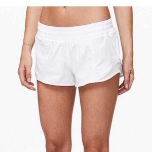 Lululemon Hotty Hot Short II 2.5” White